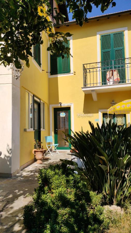 La Casa Del Sole Hotell Sanremo Exteriör bild