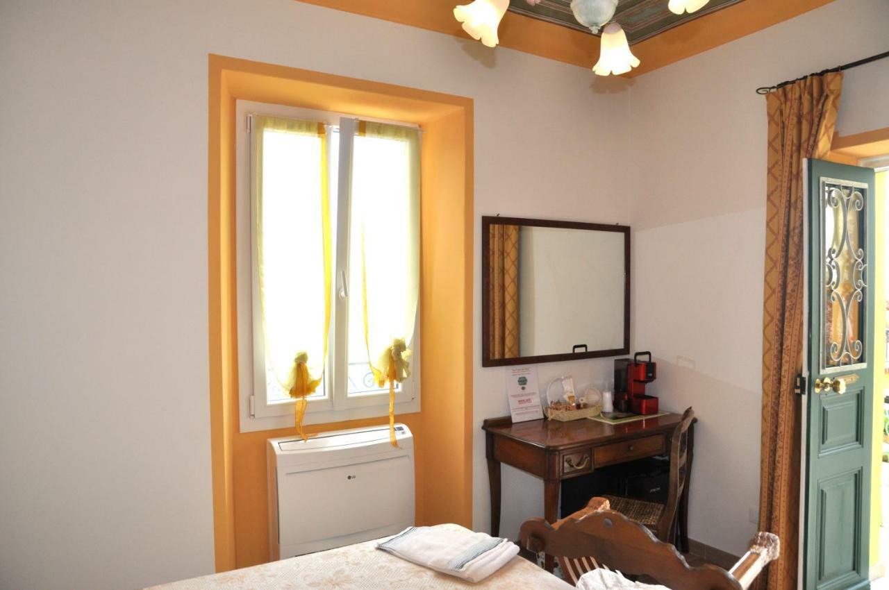 La Casa Del Sole Hotell Sanremo Exteriör bild