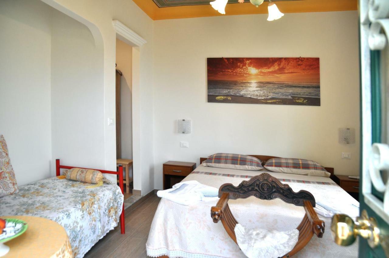 La Casa Del Sole Hotell Sanremo Exteriör bild